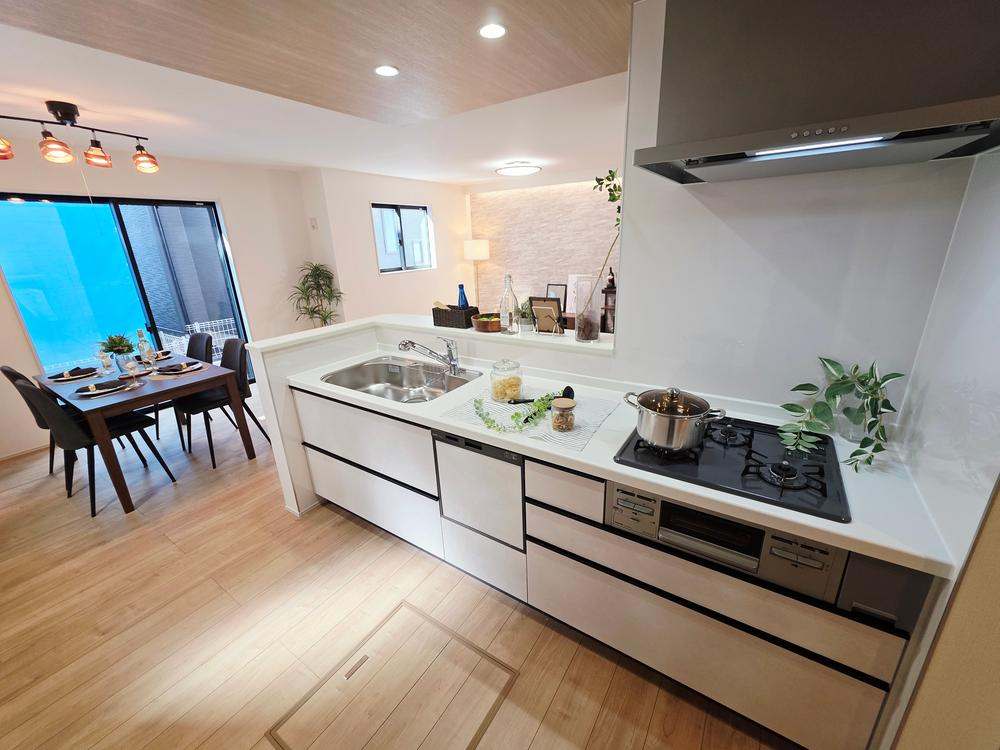 【GRAFARE　ZEH水準仕様】小平市小川町５期のキッチン|お部屋全体が見渡せるカウンターキッチン