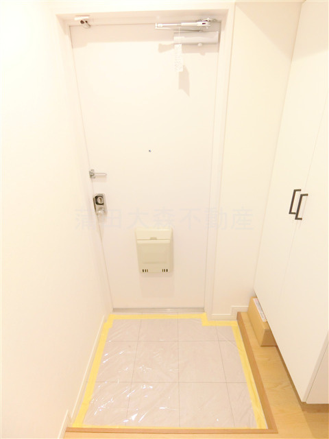 コスモリード大森西の玄関