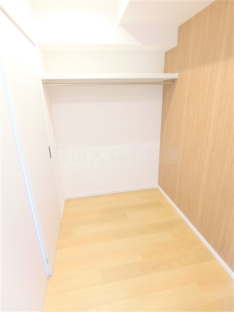 コスモリード大森西の収納|収納　納戸　サービスルーム　ウォークインクローゼットとしても！