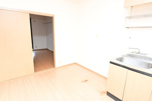 【居間・リビング】 | ビクトワールA棟