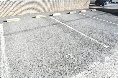 【駐車場】 | ビクトワールB棟