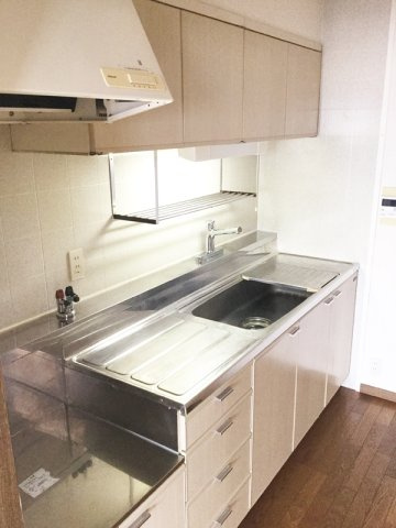 大阪市住吉区苅田９丁目の賃貸マンションのキッチン