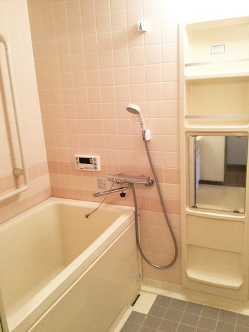 大阪市住吉区苅田９丁目の賃貸マンションの浴室