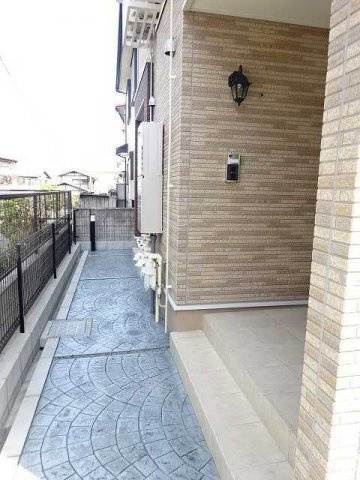 アドラシオンのエントランス|毎日通るエントランスはこのようになっています