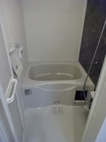 アドラシオンの浴室|落ち着いた空間のお風呂です