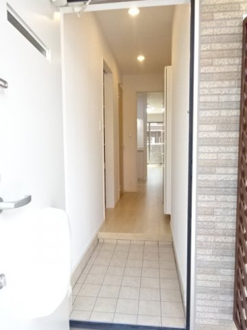 アドラシオンの玄関|きれいな玄関です