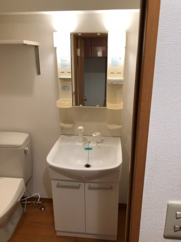 【洗面所】 | ピュアドームアクシアル天神 | ゆったりとスペースのある洗面所