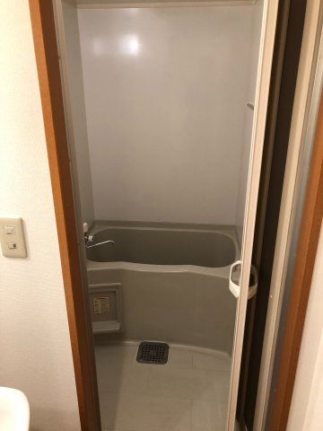 【浴室】 | ピュアドームアクシアル天神 | きれいなお風呂です