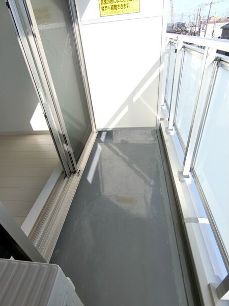 リブリ・吹田岸部のバルコニー