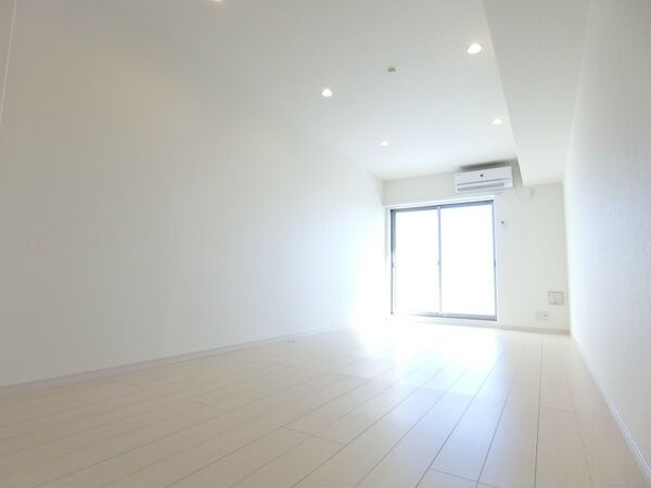 リブリ・吹田岸部の居間・リビング