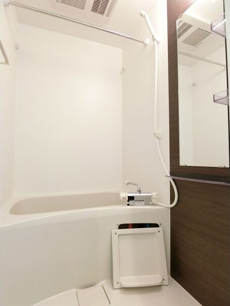 リブリ・吹田岸部の浴室