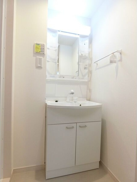 リブリ・吹田岸部の洗面所