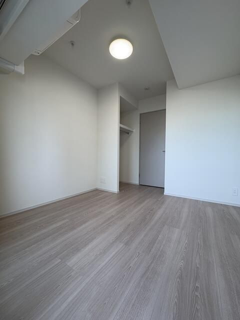 プレール・ドゥーク川口並木の寝室