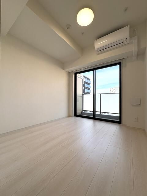 プレール・ドゥーク川口並木の居間・リビング