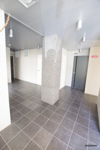 ケイズプレイス　仲介手数料無料のロビー