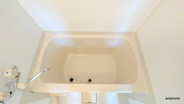 ケイズプレイス　仲介手数料無料の浴室