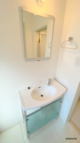 ケイズプレイス　仲介手数料無料の洗面所