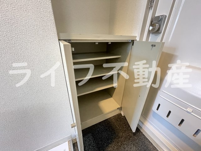 ハイムリップル荒川の収納|こまごまとしたものを収納できそうですね