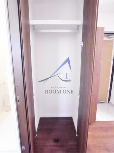 エクレーレ舜プリモの洗面所|収納です。