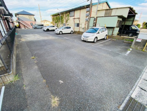 【駐車場】