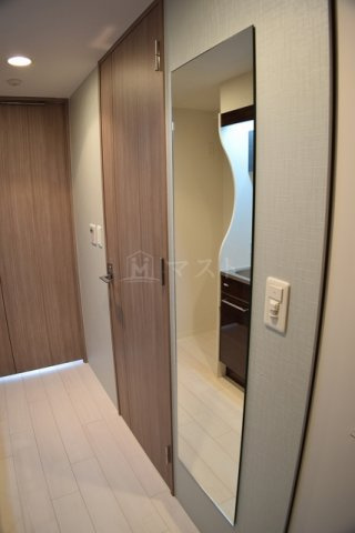 大阪市西区千代崎１丁目の賃貸マンションの玄関