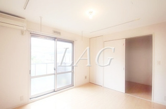 【居間・リビング】 | カーサヴェルデ | 洋室です。