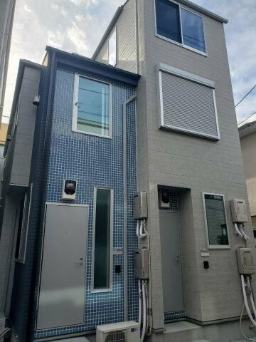 ハレアカラ板橋稲荷台の外観