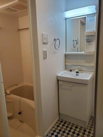 ハレアカラ板橋稲荷台の洗面所