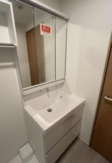 【独立洗面台】 | カーサオーヴェスト駕籠町 | 独立洗面台で身支度をすべて済ませてしまいましょう