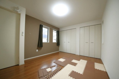 【洋室】 | 蓮田市東4丁目築浅中古戸建 | １階洋室7.2帖