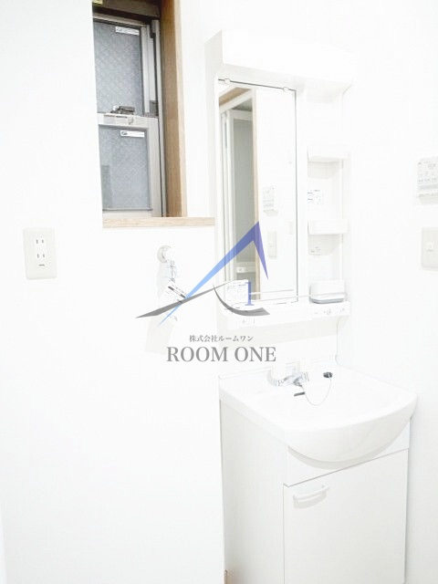 ロビンコート祐天寺の洗面所|洗面台です。