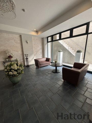 アリビオ千里豊津のエントランス