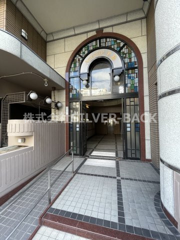 アメニティー千島のエントランス