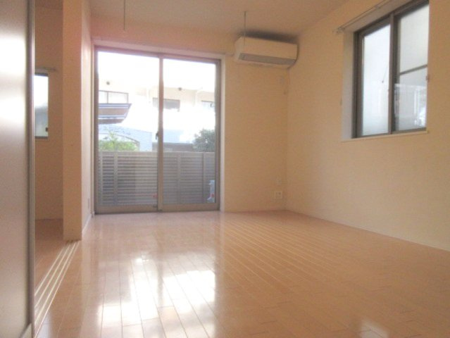 Ｍ’ｓ　ｃｏｕｒｔの居間・リビング