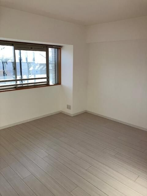 シャン・ド・ローズの寝室