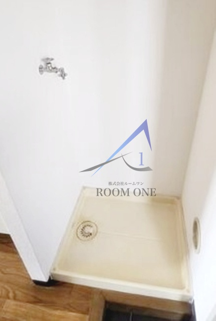 ガーデンハウス高砂の設備|洗濯機置き場です。