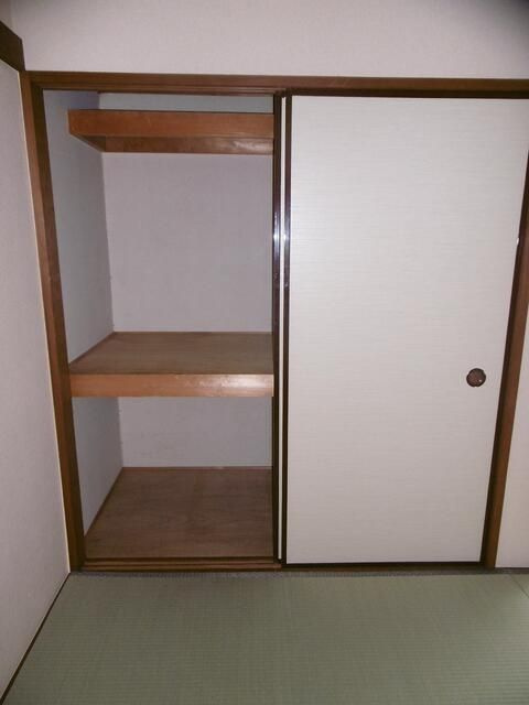 ストークハイツ岸の和室