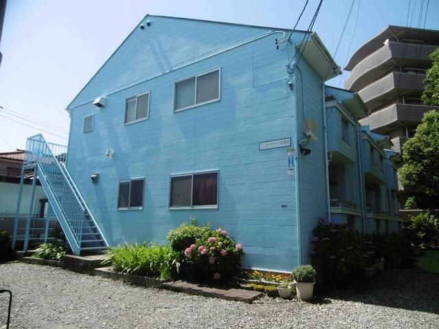 ストークハイツ岸の外観