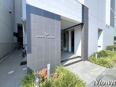 【エントランス】 | Wコート城西 | 落ち着いたエントランスです