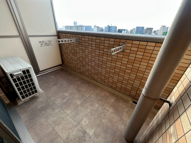 フレンシアノイエ難波南のバルコニー