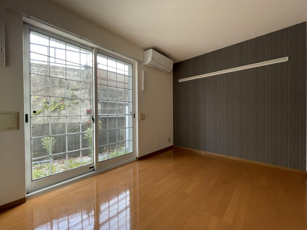 コンフォート・サイトの洋室