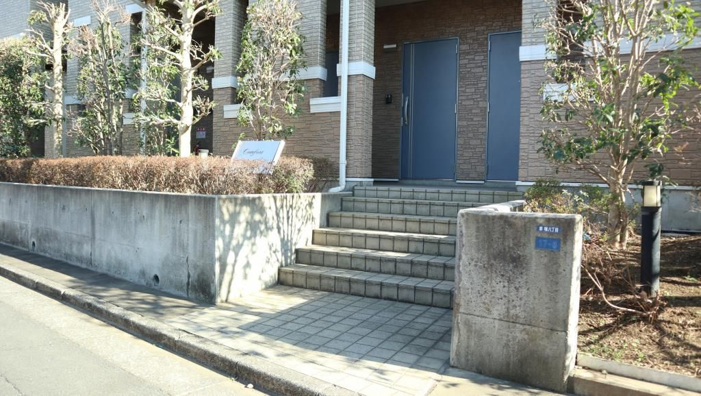 コンフォート・サイトのエントランス