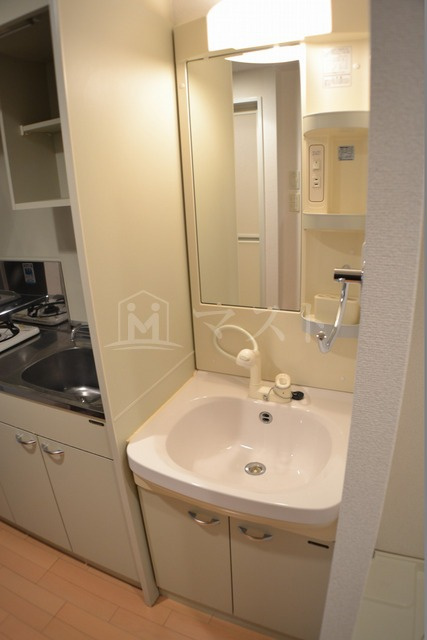 大阪市西区江之子島１丁目の賃貸マンションの洗面所