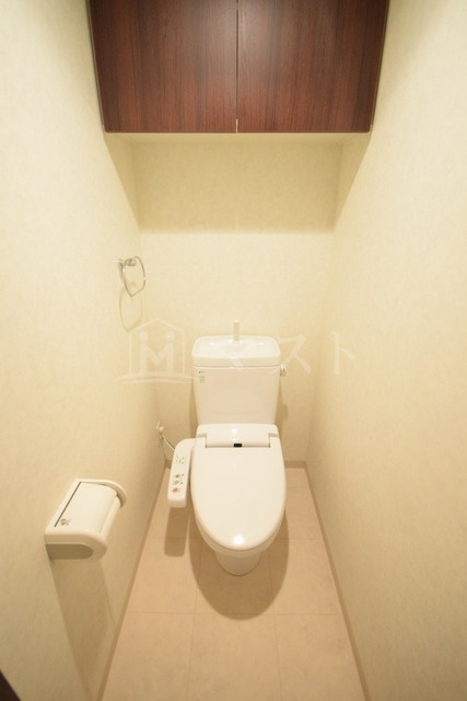 大阪市西区京町堀２丁目の賃貸マンションのトイレ