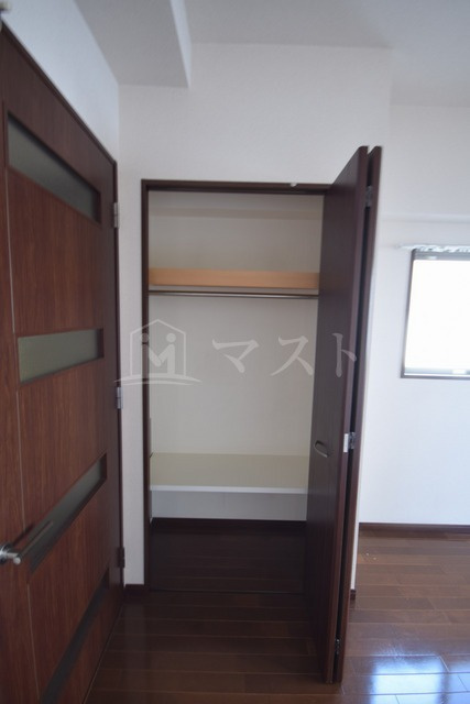 大阪市西区京町堀２丁目の賃貸マンションの収納