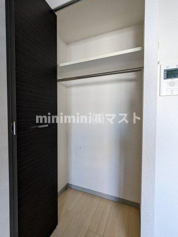 大阪市西区立売堀４丁目の賃貸マンションの収納