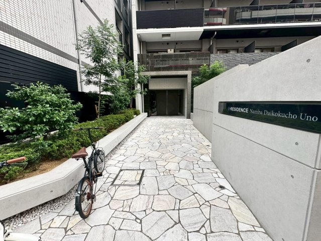 S-RESIDENCE難波大国町Unoの庭