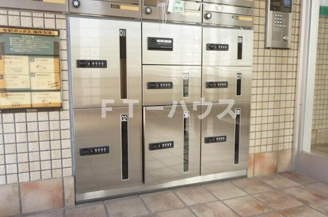 ピュアメゾンティーアンドワイのその他|不在時に便利な宅配ＢＯＸあり