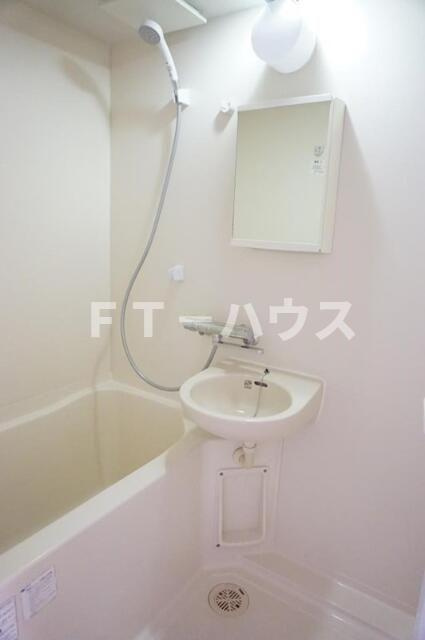 ピュアメゾンティーアンドワイの浴室|※反転タイプです