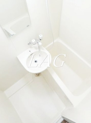 【浴室】 | ロイヤルガーデン千鳥町 | お風呂です。